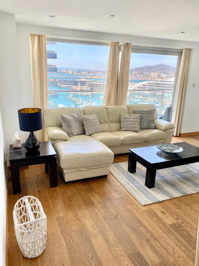 Ocean Village Lovely 2 Bedroom Apartment Gibraltár Kültér fotó